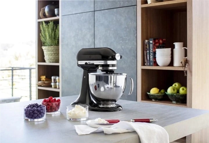 Кухонна машина KitchenAid Artisan 4.8 л Black (5KSM125EBM)