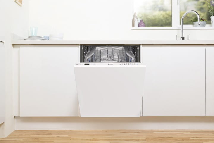 Встраиваемая посудомоечная машина Indesit D2I HD524 A