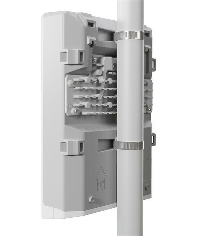 Коммутатор MikroTik CRS318-16P-2S+OUT outdoor