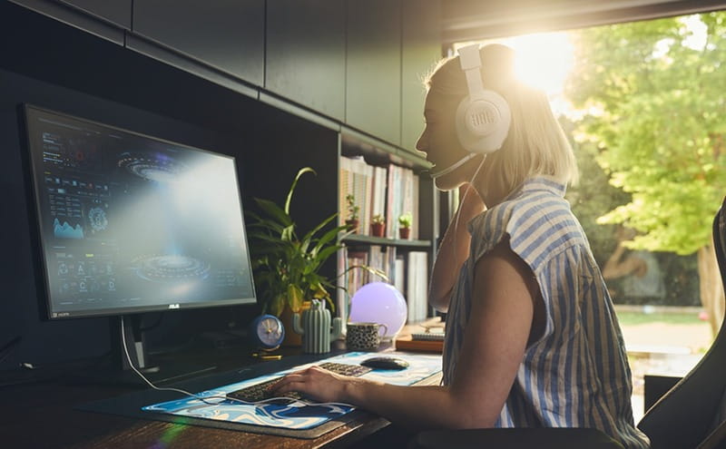 Гарнитура JBL Quantum 100M2 White (JBLQTUM100M2WHT)