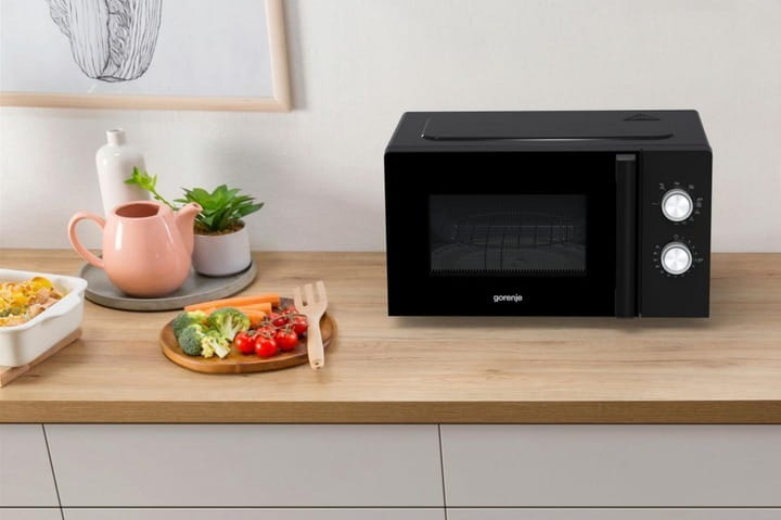 Мікрохвильова піч Gorenje MO20E2BH