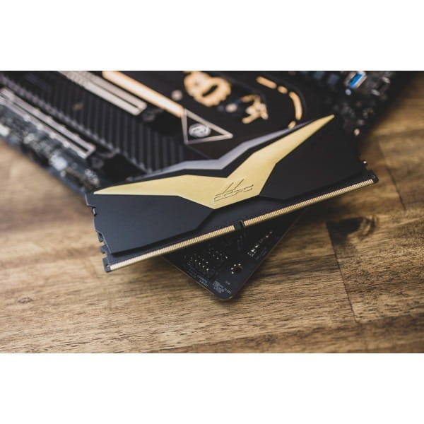 Модуль памяти DDR5 2х16GB/6600 OCPC PISTA RGB C32 Black Label (MMPT2K32GD566C32BL)