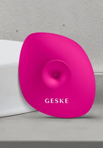 Щітка для обличчя Geske Facial Brush 4 в 1 з тримачем Magenta (GK000038MG01)