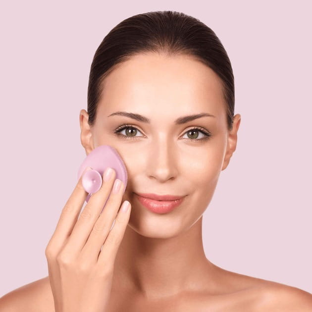 Щетка для лица Geske Facial Brush 4 в 1 с держателем Pink (GK000038PK01)