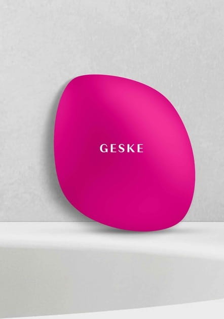 Щітка для обличчя Geske Facial Brush 4 в 1 Magenta  (GK000018MG01)