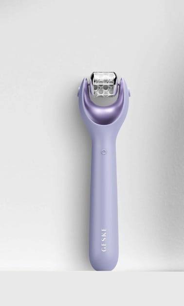 Електронний ролик для обличчя з мікроголками Geske MicroNeedle Face Roller 9 в 1 Purple (GK000053PL01)