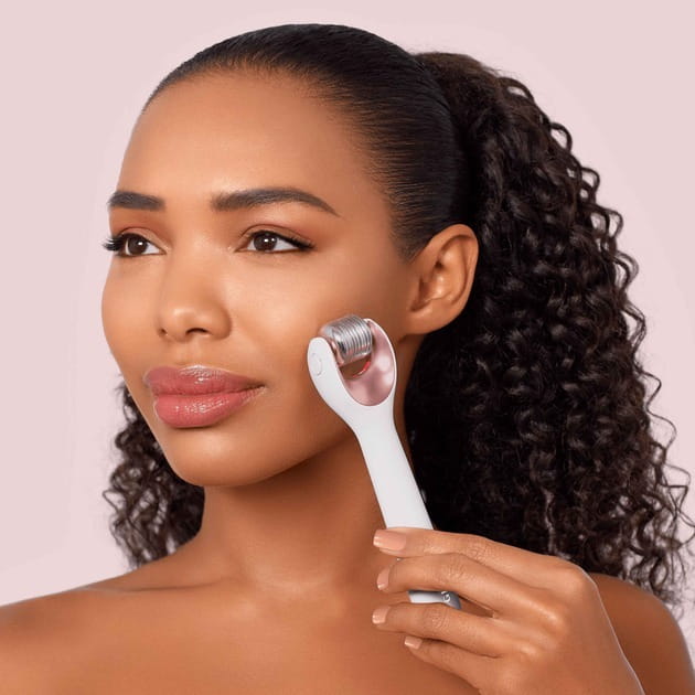 Электронный ролик для лица с микроиглами Geske MicroNeedle Face Roller 9 в 1 Starlight (GK000053SL01)