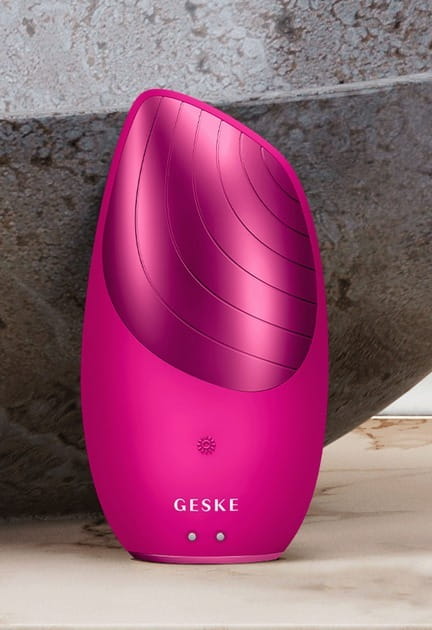 Електронна звукова термо щітка для обличчя Geske Sonic Thermo Facial Brush 6 в 1 Magenta (GK000007MG01)