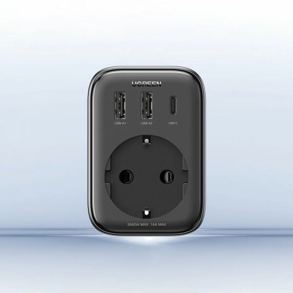 Зарядное устройство Ugreen CD314 30W Outlet Extender (2хUSB-A+USB-C) Black (90613)