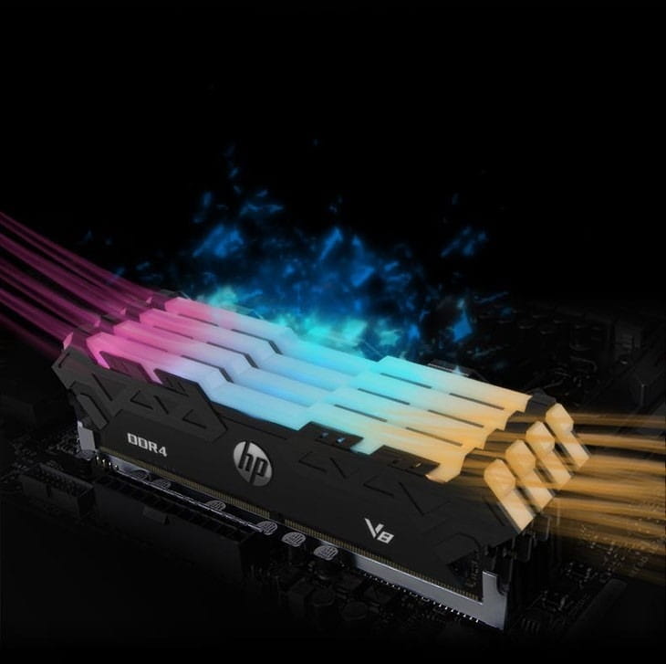 Модуль памяти DDR4 8GB/3000 HP V8 RGB (7EH82AA)