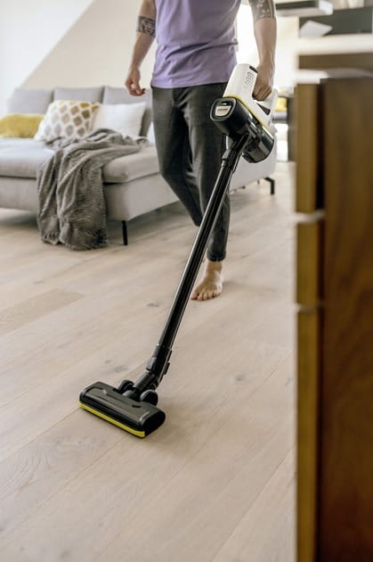 Аккумуляторный пылесос Karcher VC 4 CORDLESS PREMIUM MYHOME (1.198-640.0)