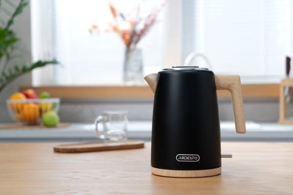 Электрочайник Ardesto EKL-F420BWD