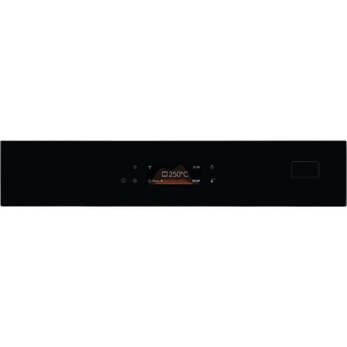 Духова шафа Electrolux EOB8S39WZ