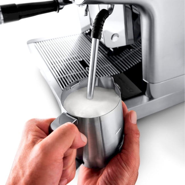 Кавоварка Delonghi EC 9865.M