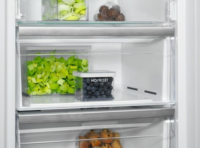Морозильная камера Electrolux RUT7ME28X2