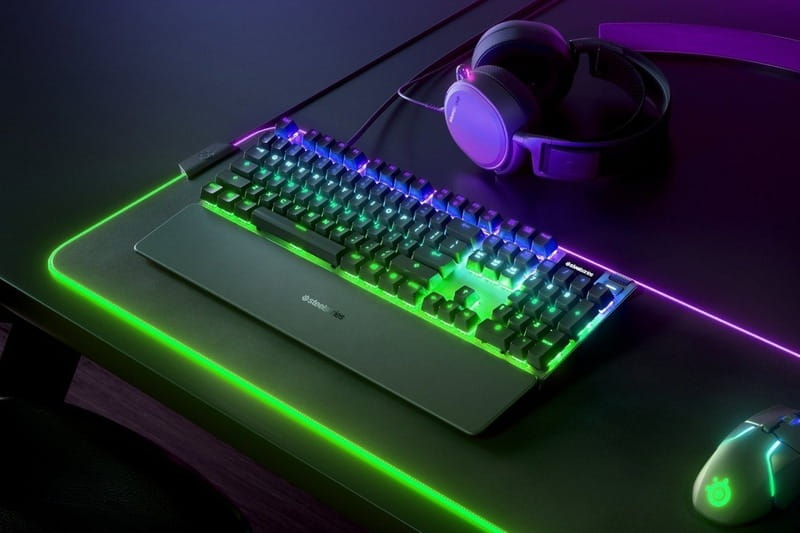 Игровая клавиатура SteelSeries Apex 7 (Blue Switch) UA OLED Smart Display (64774)