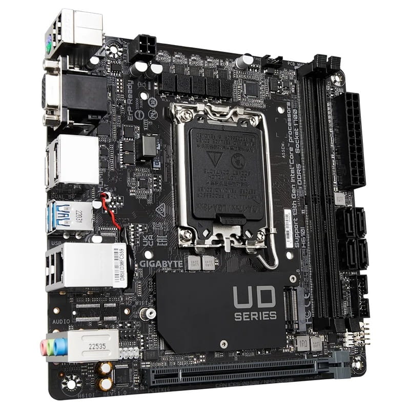 Материнська плата Gigabyte H610I Socket 1700