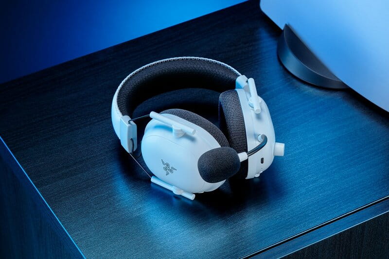 Bluetooth-гарнитура Razer BlackShark V2 Pro for PS5 White (RZ04-04530600-R3G1)