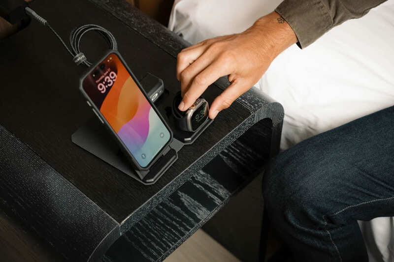 Бездротовий зарядний пристрій Urban Armor Gear Travel Charger 25W 3 in 1 Black/Grey (9B4412114030)