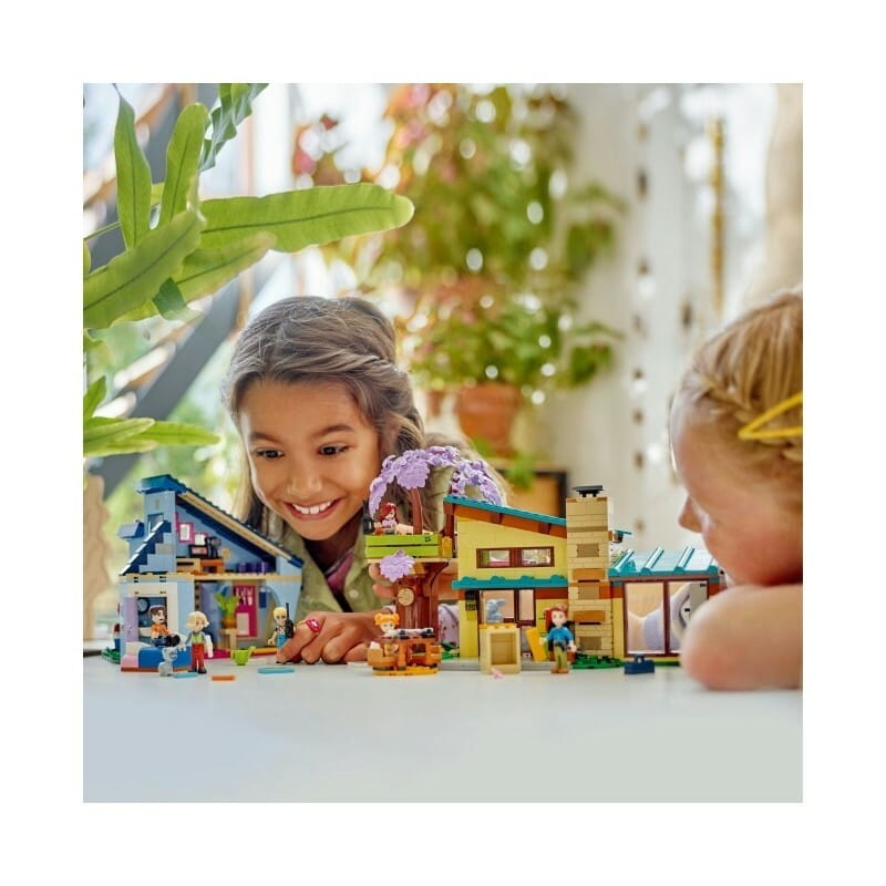 Конструктор LEGO Friends Родинні будинки Оллі й Пейслі (42620)