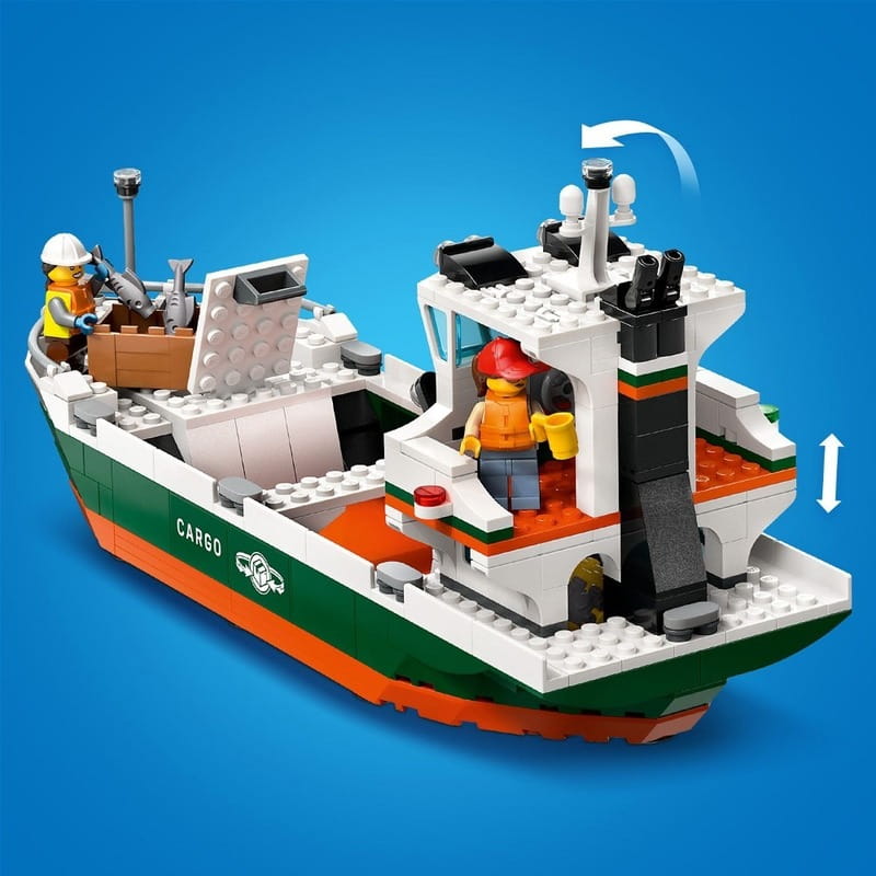 Конструктор LEGO City Морская гавань с грузовым судном (60422)