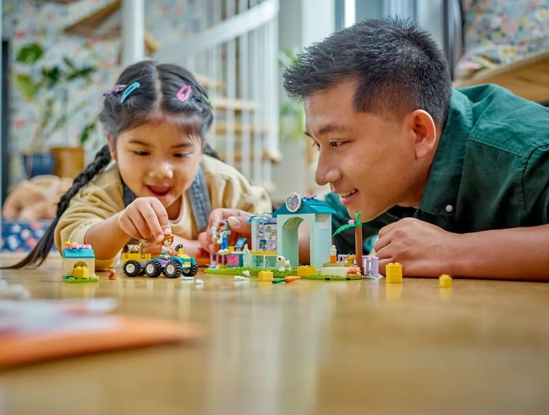 Конструктор LEGO Friends Ветеринарна клініка для сільськогосподарських тварин (42632)
