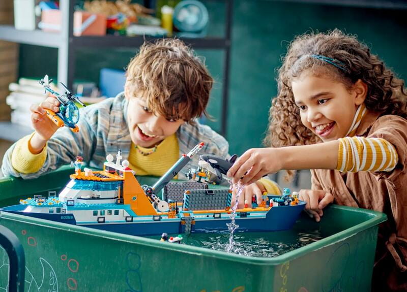 Конструктор LEGO City Арктичний дослідницький корабель (60368)