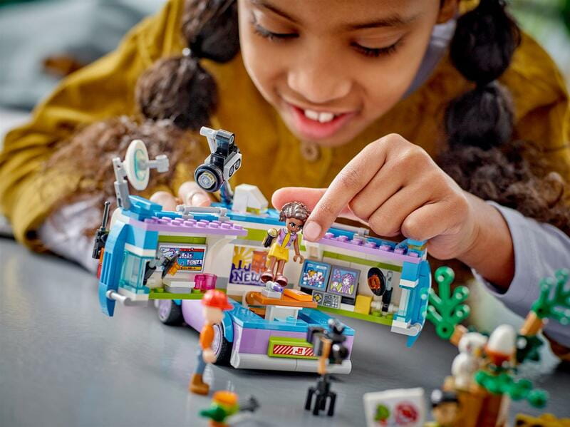 Конструктор LEGO Friends Фургон новостной редакции (41749)