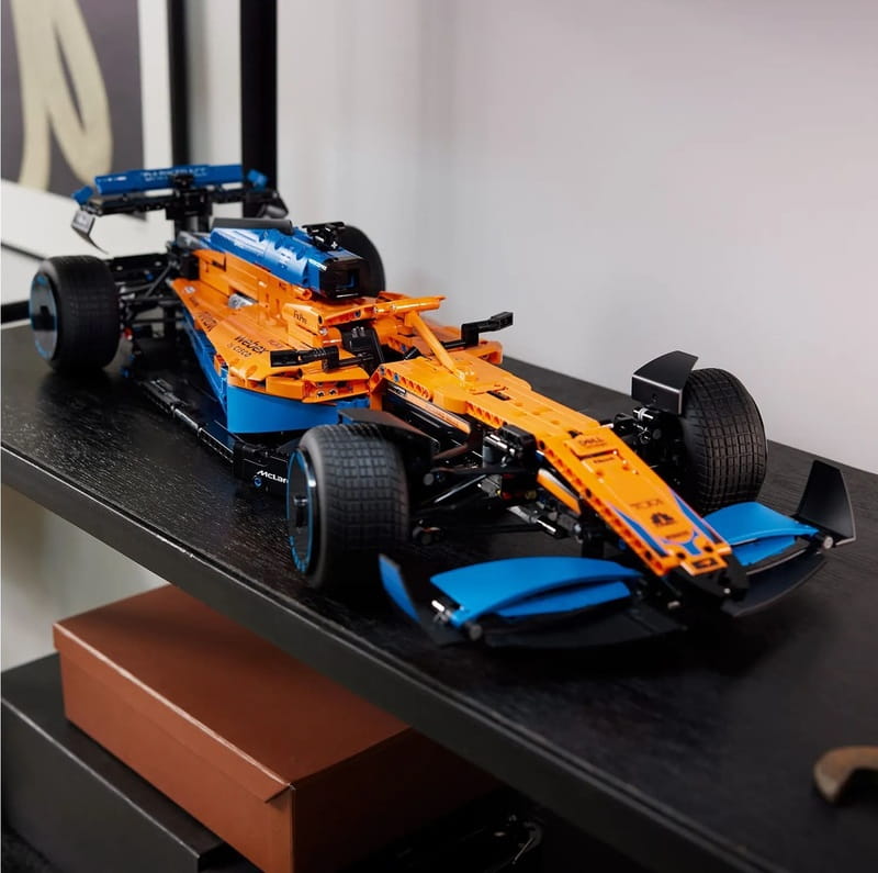 Конструктор LEGO Technic Гоночний автомобіль McLaren Formula 1 (42141)