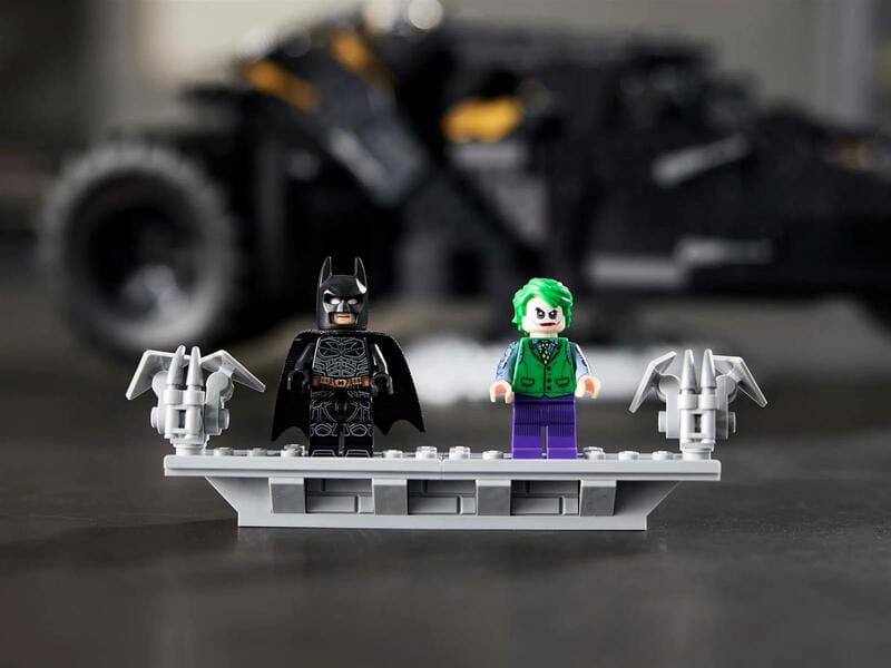 Конструктор LEGO DC Batman Бэтмобиль Тумблер (76240)