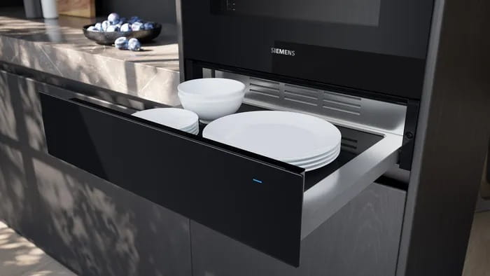 Шафа для підігріву посуду Siemens BI710C1B1