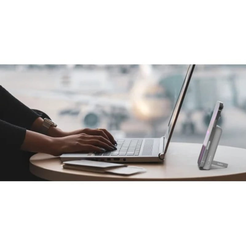 Универсальная мобильная батарея Belkin Power Bank 5000mAh MagSafe White (BPD004BTWT)