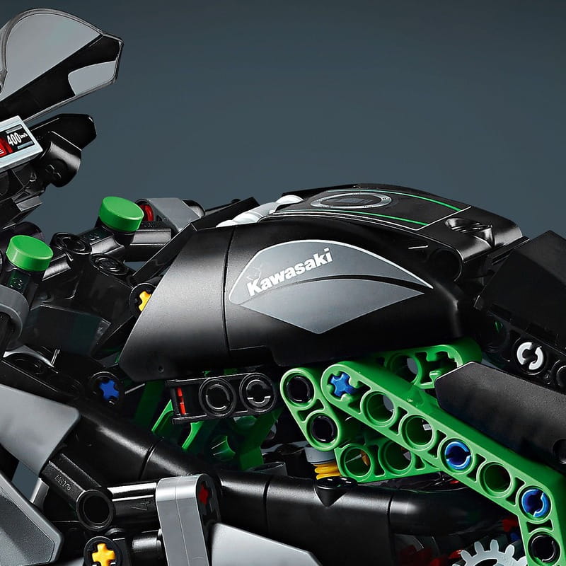 Конструктор LEGO Technic Мотоцикл Kawasaki Ninja H2R (42170)