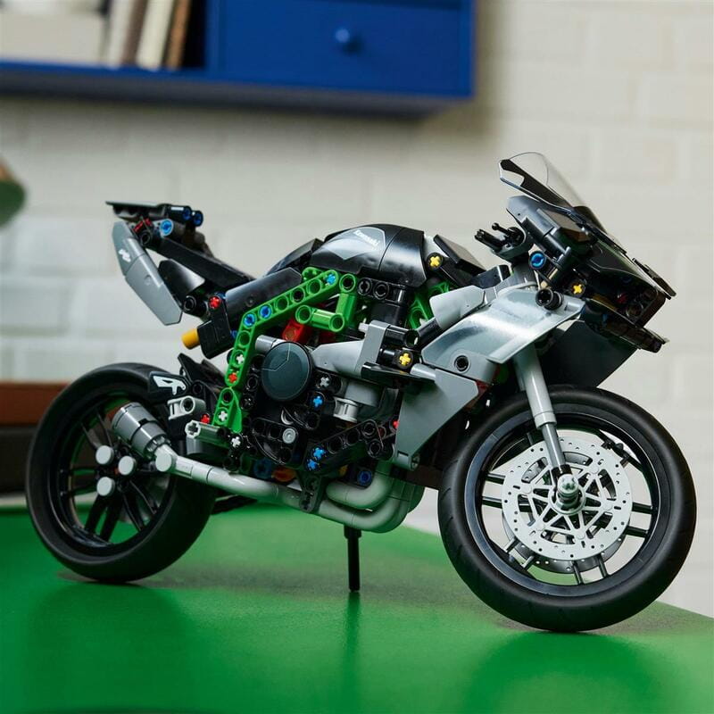 Конструктор LEGO Technic Мотоцикл Kawasaki Ninja H2R (42170)