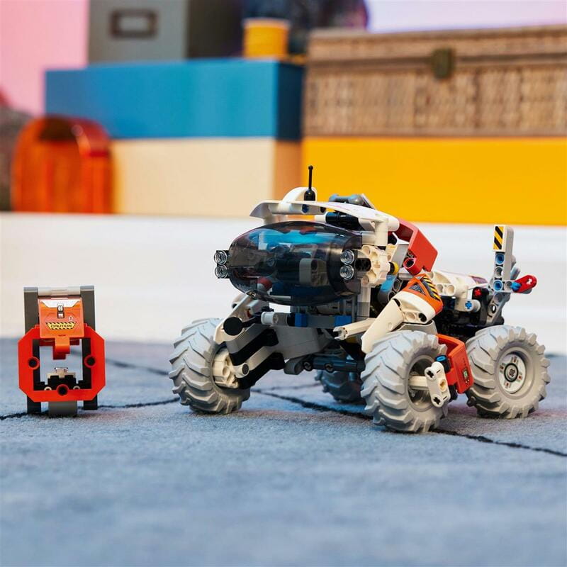 Конструктор LEGO Technic Космический колесный погрузчик LT78 (42178)