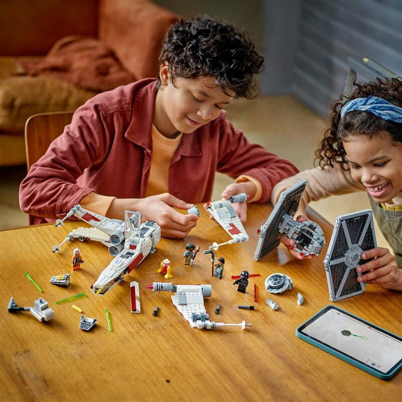 Конструктор LEGO Star Wars Збірний пакет «Винищувач TIE та Корабель X-Wing» (75393)