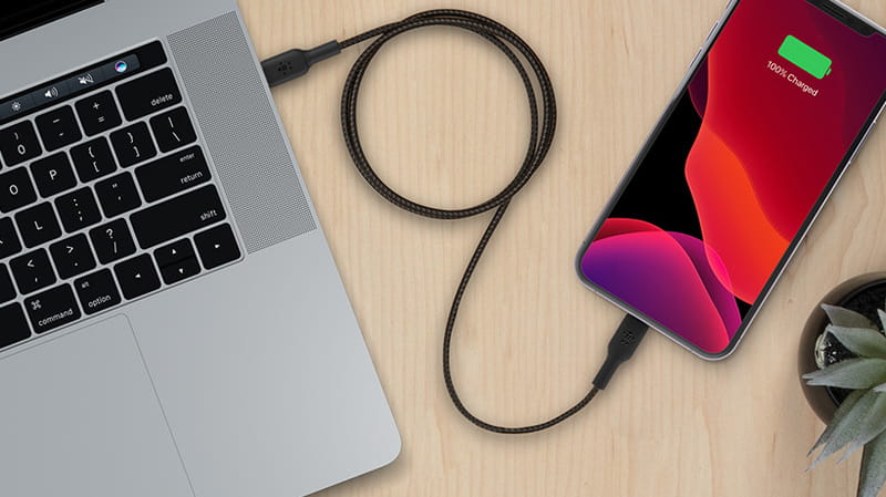 Кабель Belkin USB Type-C-Lightning, 1м Black (CAA004BT1MBK)