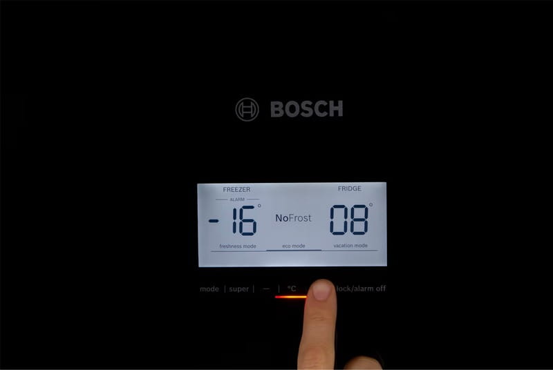 Холодильник Bosch KGN49LB30U