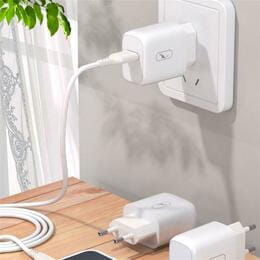 Зарядное устройство SkyDolphin SC22E (1USB, 2.1A) White (SDMZP-000157)
