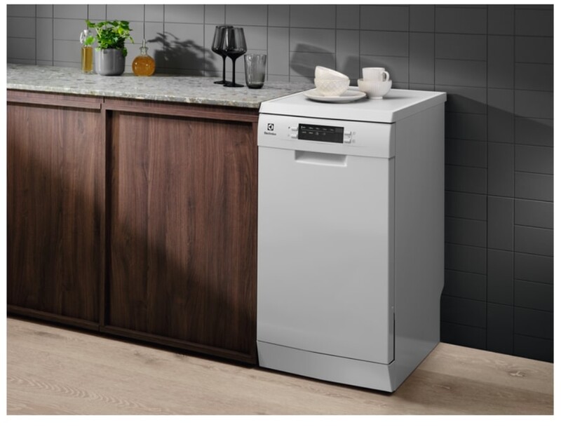 Посудомийна машина Electrolux SMM43201SW