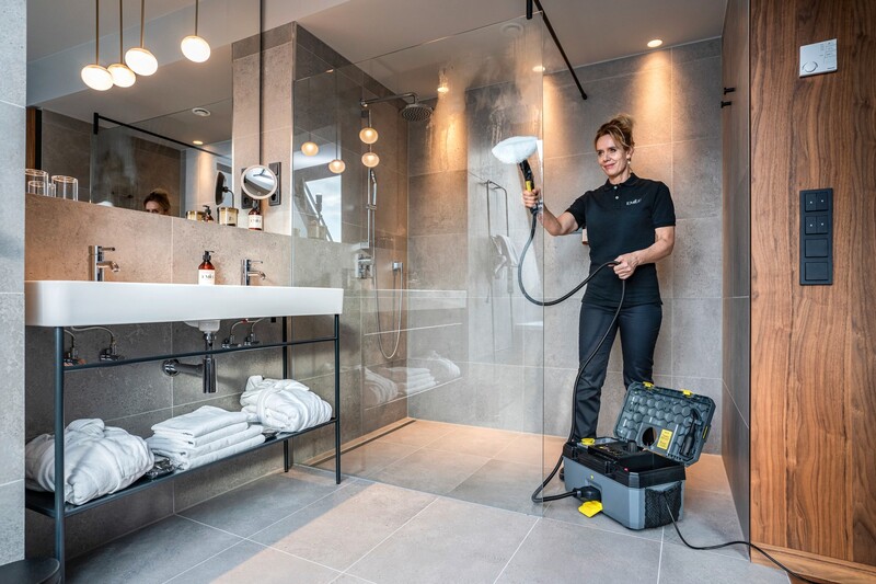 Пароочиститель Karcher SG 4/2 Classic (1.092-301.0)