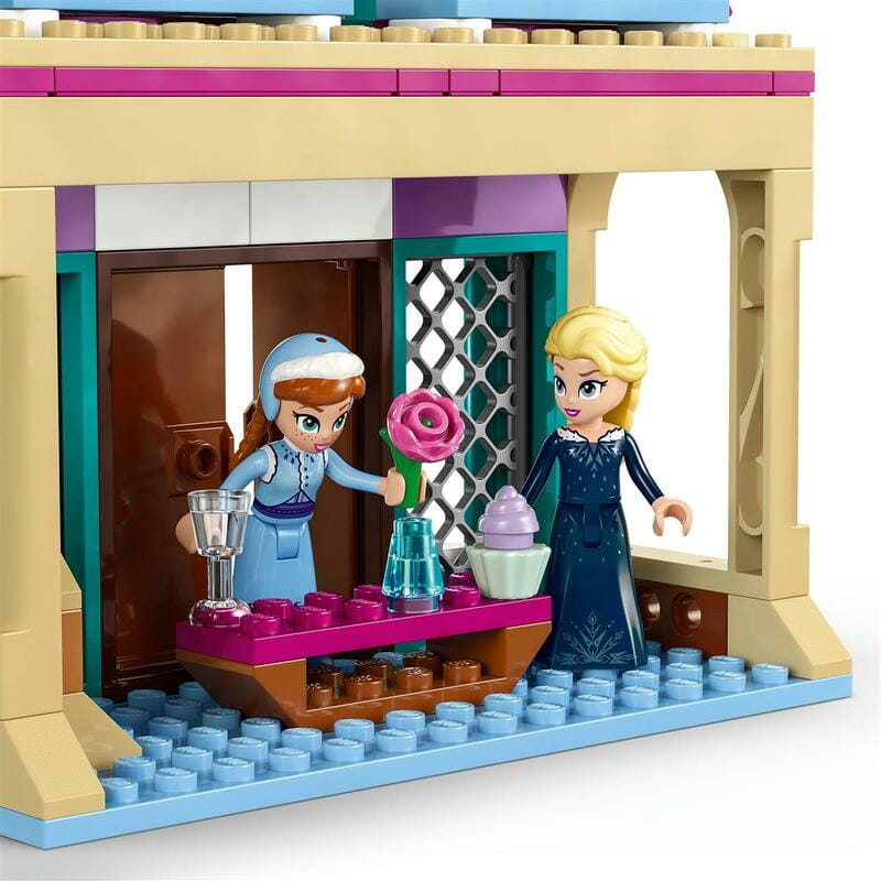 Конструктор LEGO Disney Princess Замерзлий замок у королівстві Ерендел (43265)