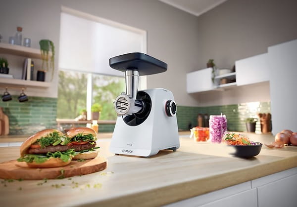 М`ясорубка Bosch MFWS420W