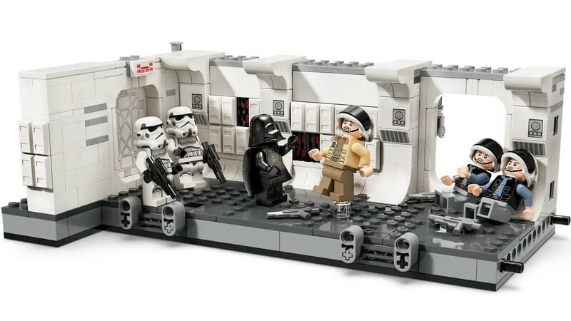 Конструктор LEGO Star Wars Посадка на борт Тантов IV (75387)