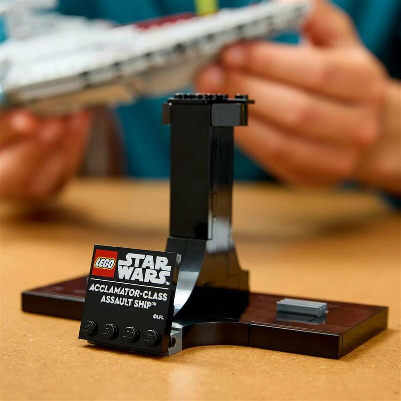 Конструктор LEGO Star Wars Штурмовий корабель класу Аккламатор (75404)