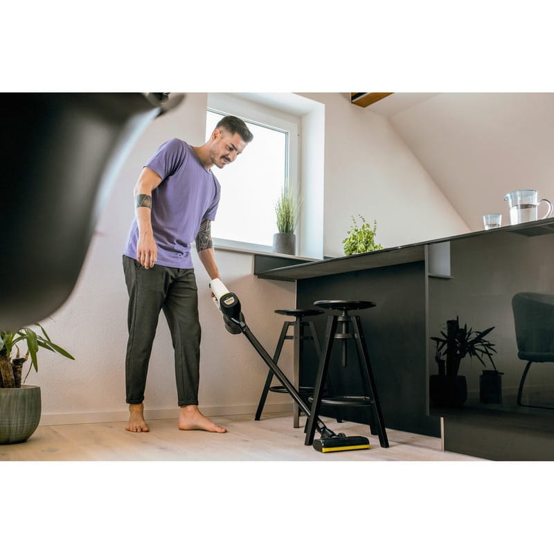 Аккумуляторный пылесос Karcher VC 4 Cordless myHome (1.198-630.0)
