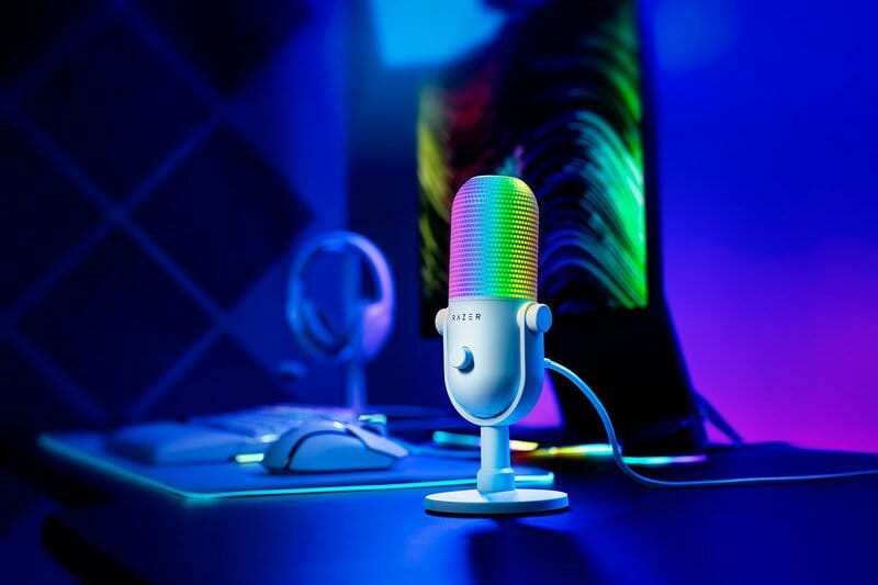 Микрофон Razer Seiren V3 Chroma White (RZ19-05060200-R3M1)