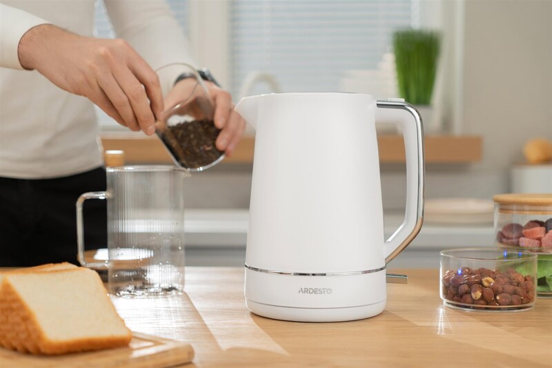 Електрочайник Ardesto EKL-450W