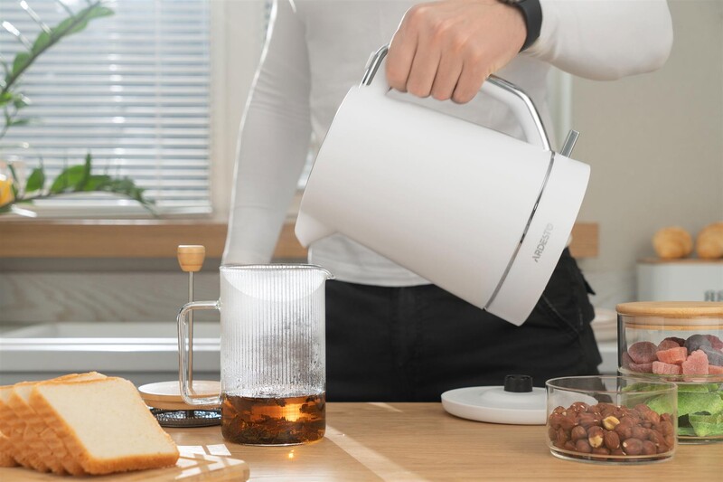 Електрочайник Ardesto EKL-450W