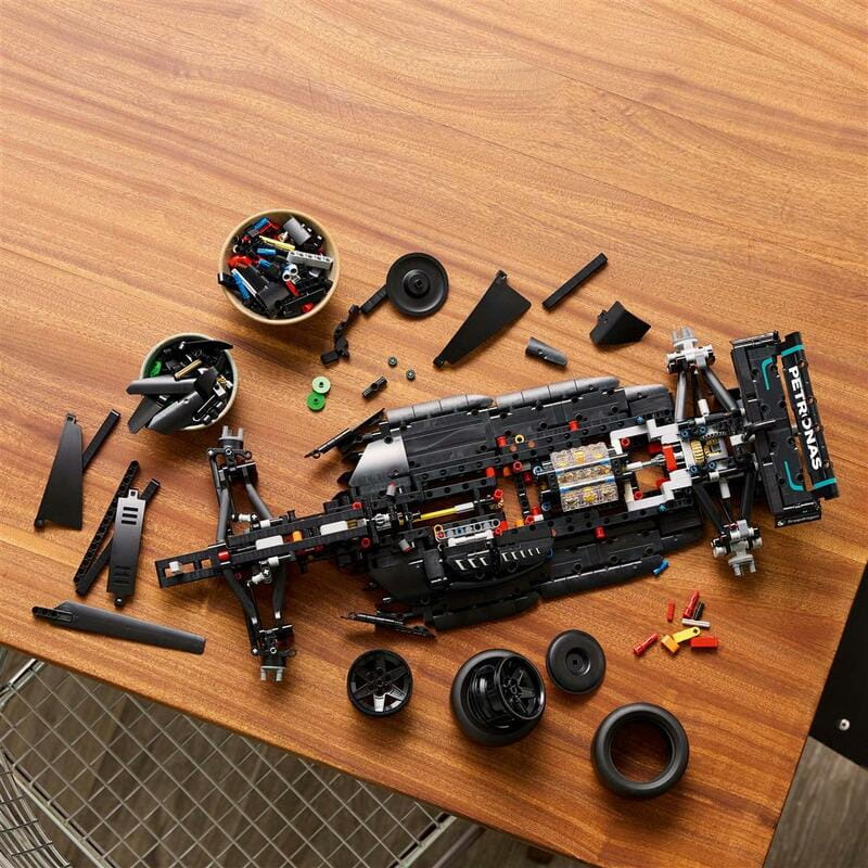 Конструктор LEGO Technic Mercedes-AMG F1 W14 E Performance (42171)